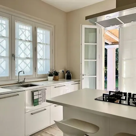 Carli In Centro A Dei Marmi Forte dei Marmi