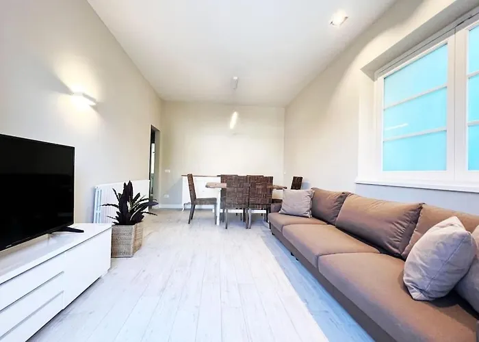 Carli In Centro A Dei Marmi *